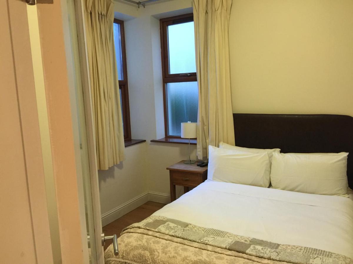 College View Apartments คอร์ก ภายนอก รูปภาพ